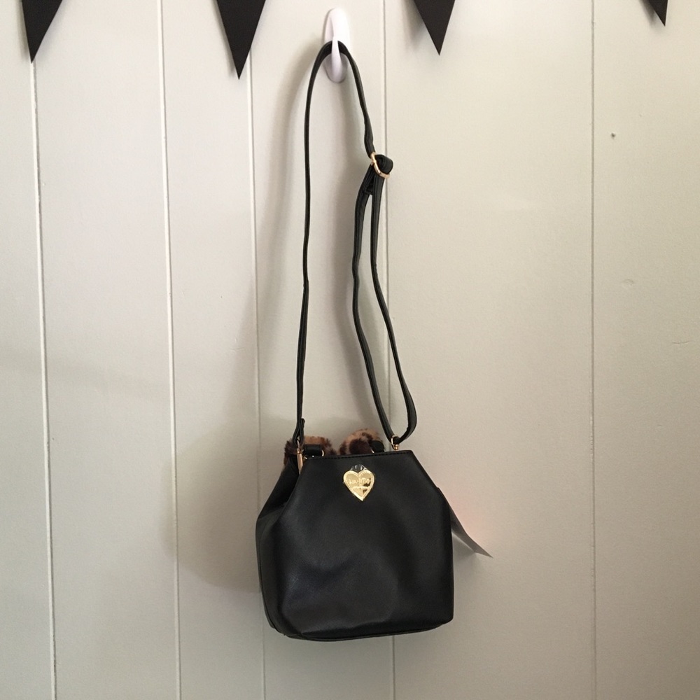 NWT Betsey Johnson bucket bag with leopard detail - Picture 2 of 10